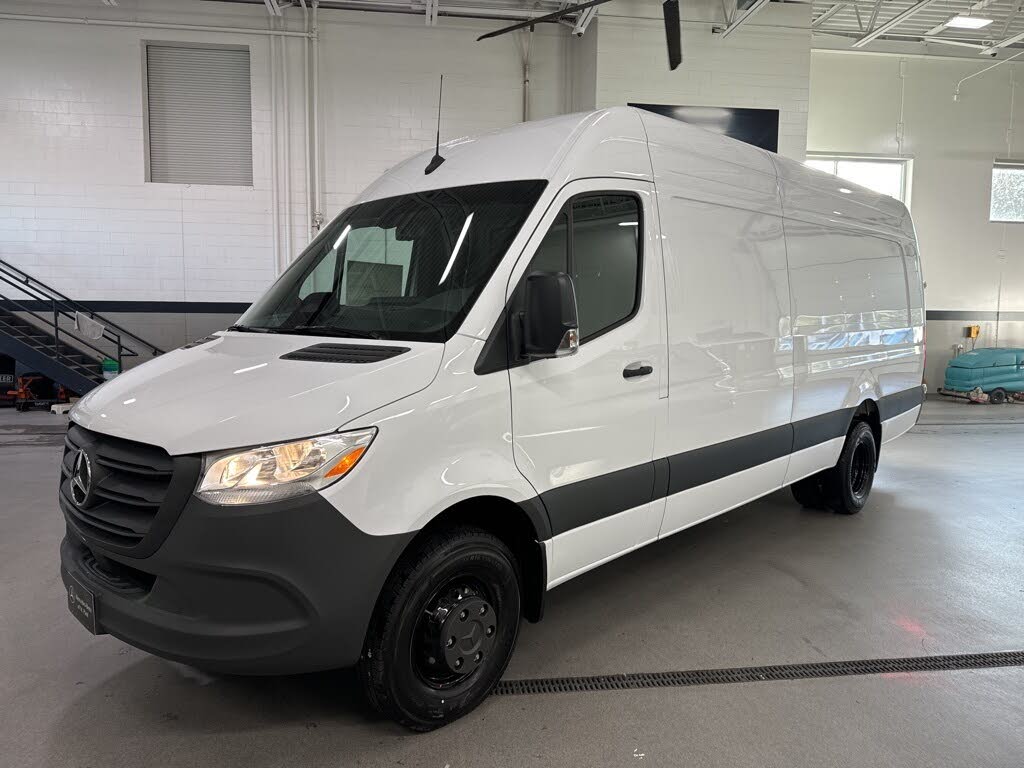 2025 Mercedes-Benz Sprinter