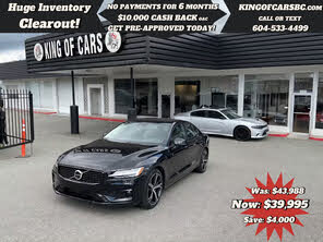 Volvo S60 B5 Plus Dark Theme AWD