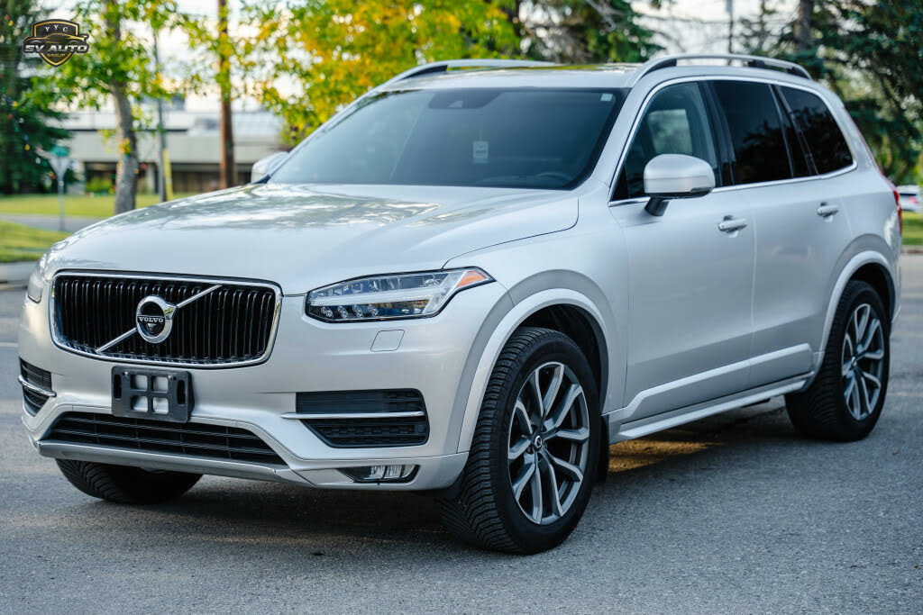 2018 Volvo XC90 T6 Momentum AWD