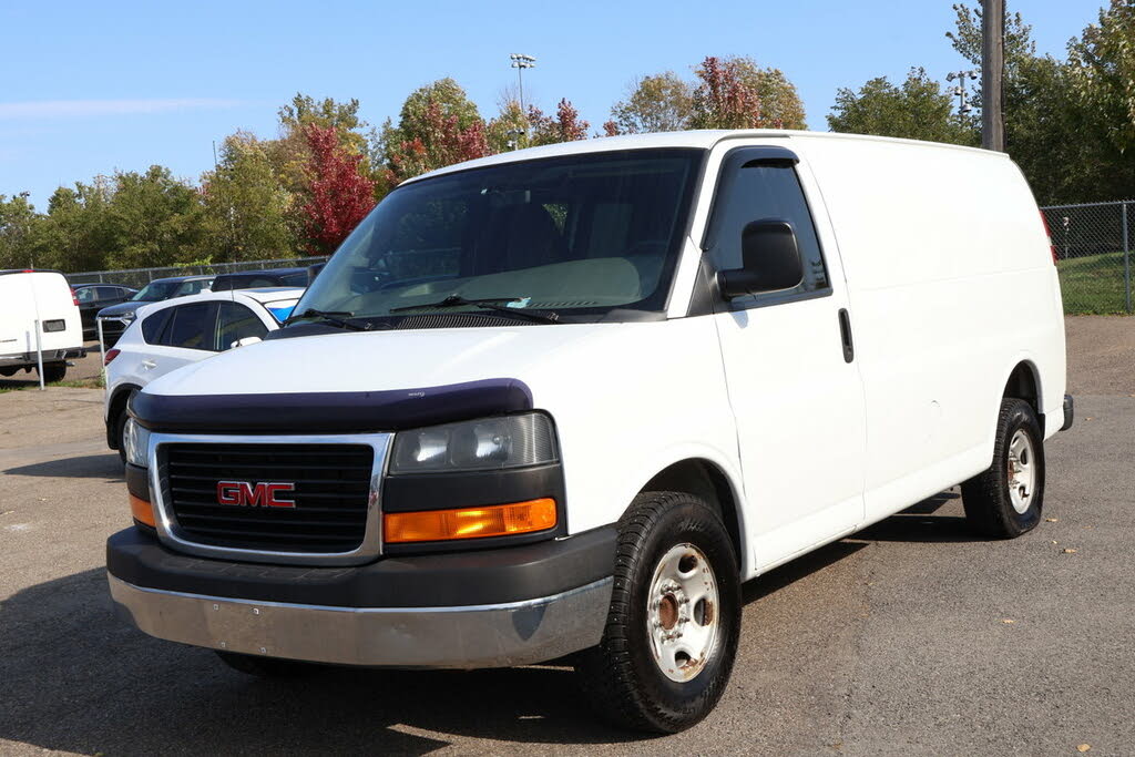 2017 GMC Savana Cargo 2500 RWD