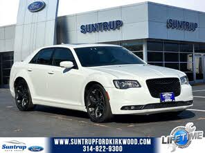 Chrysler 300 S V6 RWD