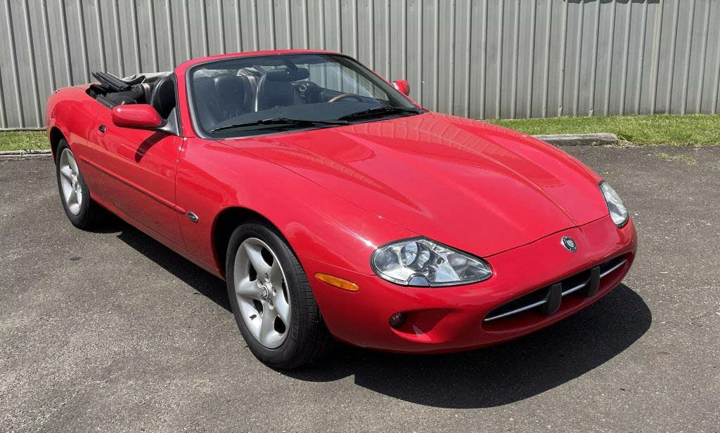 2000 Jaguar XK-Series XK8 Convertible RWD