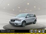 Chrysler Town & Country S FWD