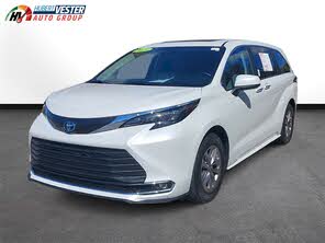 Toyota Sienna XLE 7-Passenger FWD