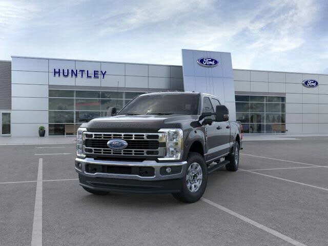 2024 Ford F-350 Super Duty XLT Crew Cab 4WD