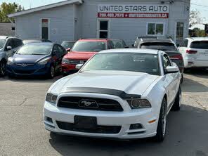 Ford Mustang V6 Premium Coupe RWD