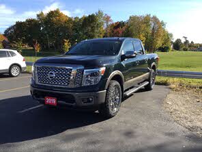 Nissan Titan Platinum Reserve Crew Cab 4WD