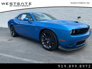 Dodge Challenger R/T Scat Pack RWD