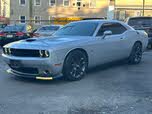 Dodge Challenger R/T Scat Pack Widebody RWD