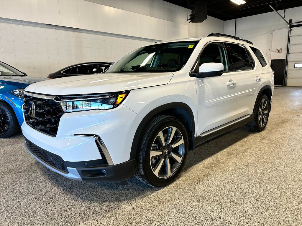 2023 Honda Pilot Touring AWD