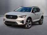 Volvo XC40 B5 Plus Dark Theme AWD