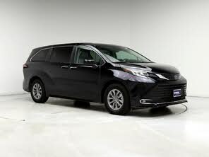 Toyota Sienna XLE 7-Passenger FWD