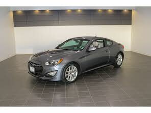 Hyundai Genesis Coupe 3.8 RWD