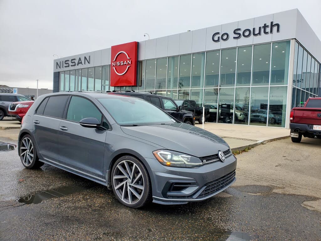 2018 Volkswagen Golf R 4-Door AWD