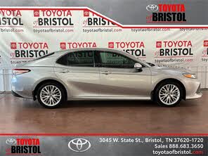 Toyota Camry Hybrid XLE FWD