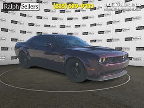 Dodge Challenger R/T Scat Pack Widebody RWD