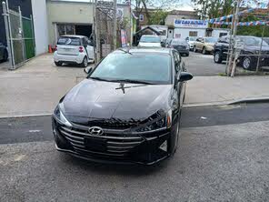 Hyundai Elantra SEL FWD