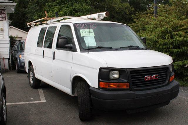 2011 fashion gmc savana cargo van