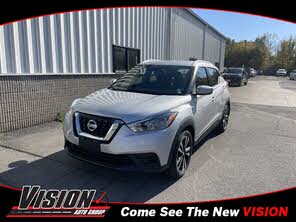 Nissan Kicks SV FWD