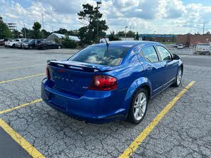 Dodge Avenger SXT FWD