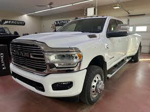 RAM 3500 Laramie Crew Cab LB DRW 4WD