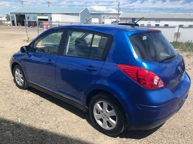 2007 Nissan Versa SL Hatchback