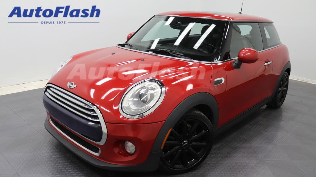 2017 MINI Cooper 2-Door Hatchback FWD