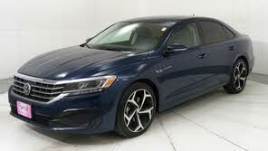 Volkswagen Passat 2.0T R-Line FWD