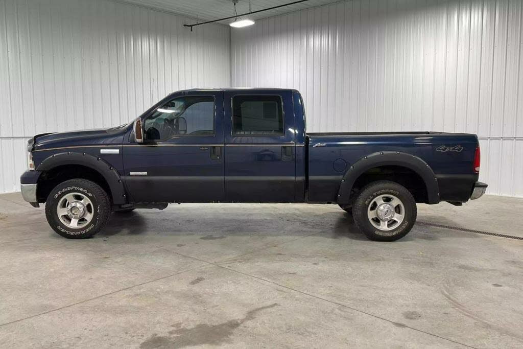 2006 Ford F-250 Super Duty XLT Crew Cab 4WD