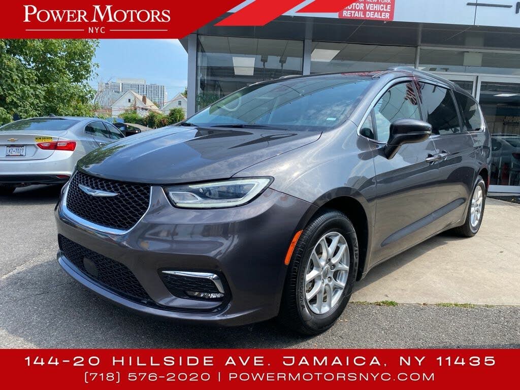 2022 Chrysler Pacifica Touring L FWD