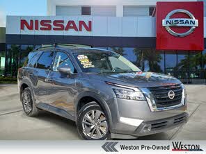 Nissan Pathfinder SV FWD