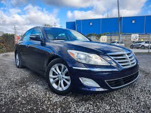 Hyundai Genesis 3.8 RWD