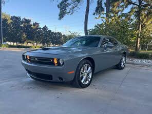 Dodge Challenger SXT AWD