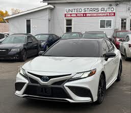 Toyota Camry Hybrid XSE FWD