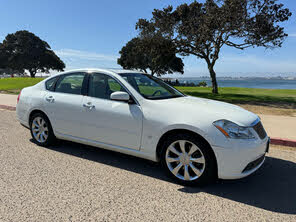 INFINITI M35 RWD