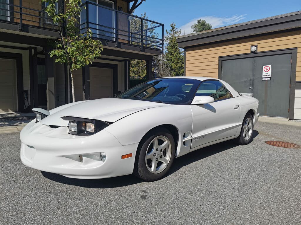Pontiac Firebird Base 1998