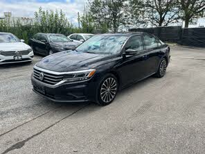 Volkswagen Passat 2.0T Limited Edition FWD