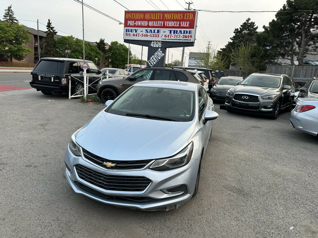 Chevrolet Cruze Premier Sedan FWD 2017