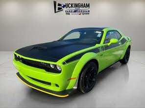 Dodge Challenger R/T Scat Pack Widebody RWD