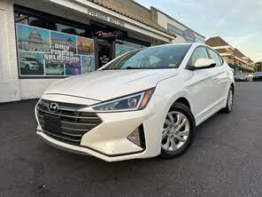 Hyundai Elantra SE FWD