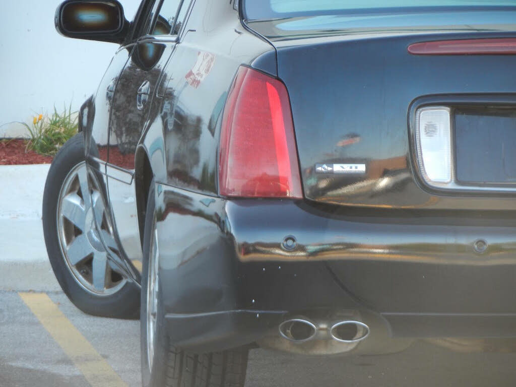 2005 Cadillac DeVille DTS Sedan FWD
