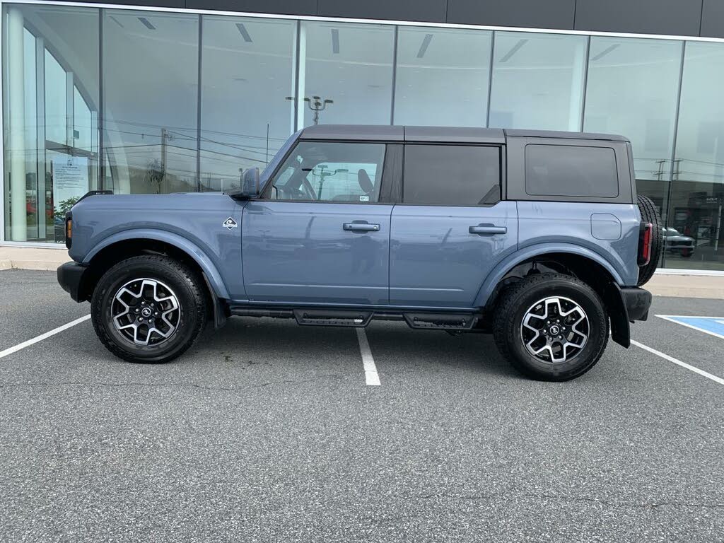 2023 Ford Bronco Outer Banks 4-Door 4WD