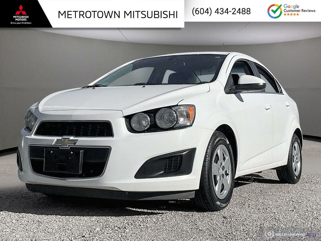 2016 Chevrolet Sonic LT Sedan FWD