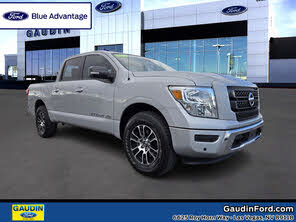 Nissan Titan SV Crew Cab RWD