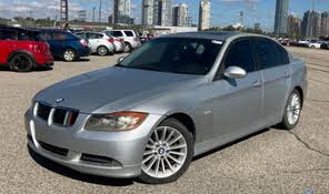 BMW 3 Series 328i Sedan RWD