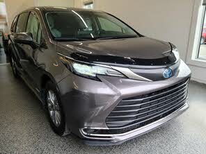 Toyota Sienna XLE 8-Passenger FWD