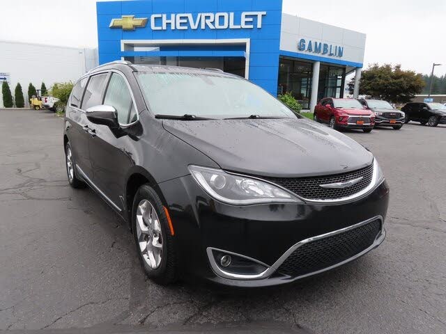 2018 Chrysler Pacifica Limited FWD