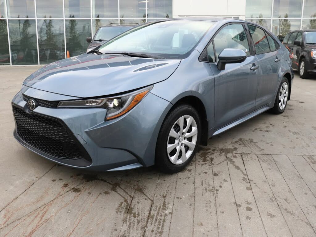 2022 Toyota Corolla LE FWD