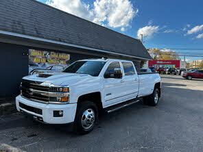 Chevrolet Silverado 3500HD High Country Crew Cab LB 4WD