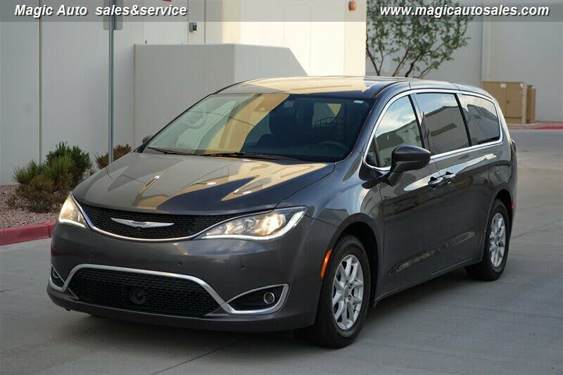 2020 Chrysler Pacifica Touring FWD